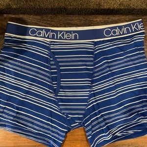 🔥🔥Calvin Klein men’s blue stripe cotton stretch boxer briefs🔥🔥NWOT
